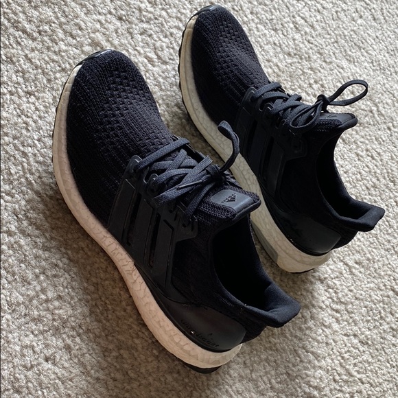 Adidas ultra boost size 7.5 - Picture 3 of 5